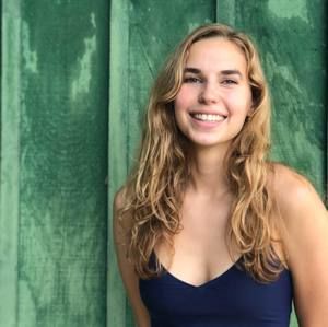 Meet your Posher, Leslie